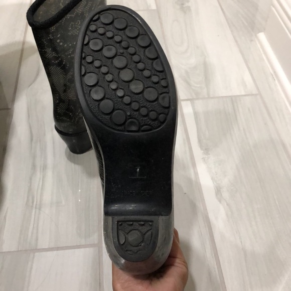 Henry Ferrera Rain Boots - Picture 4 of 6